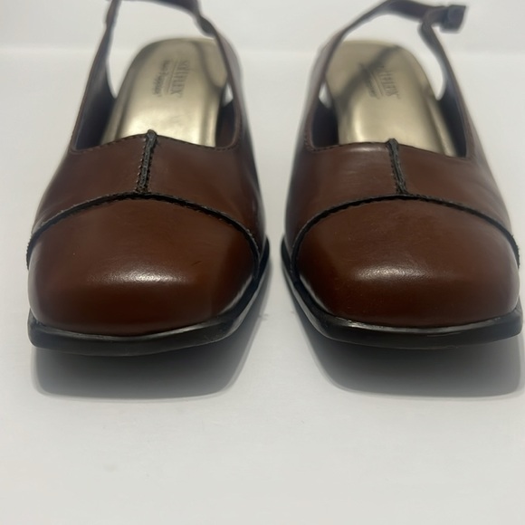 softflex hush puppies like new back strap size 7 brown - Picture 2 of 8